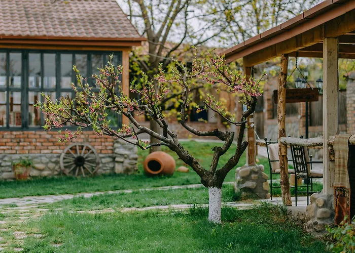 Hotel & Wine Cellar Arge